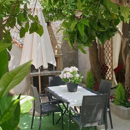 Casa Vacanze Con Giardino E Area Barbecue Martis Extérieur photo
